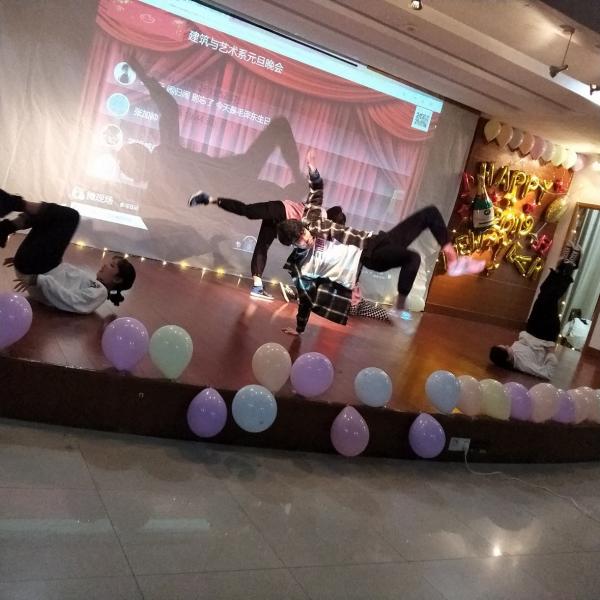建筑与艺术系元旦晚会3.jpg